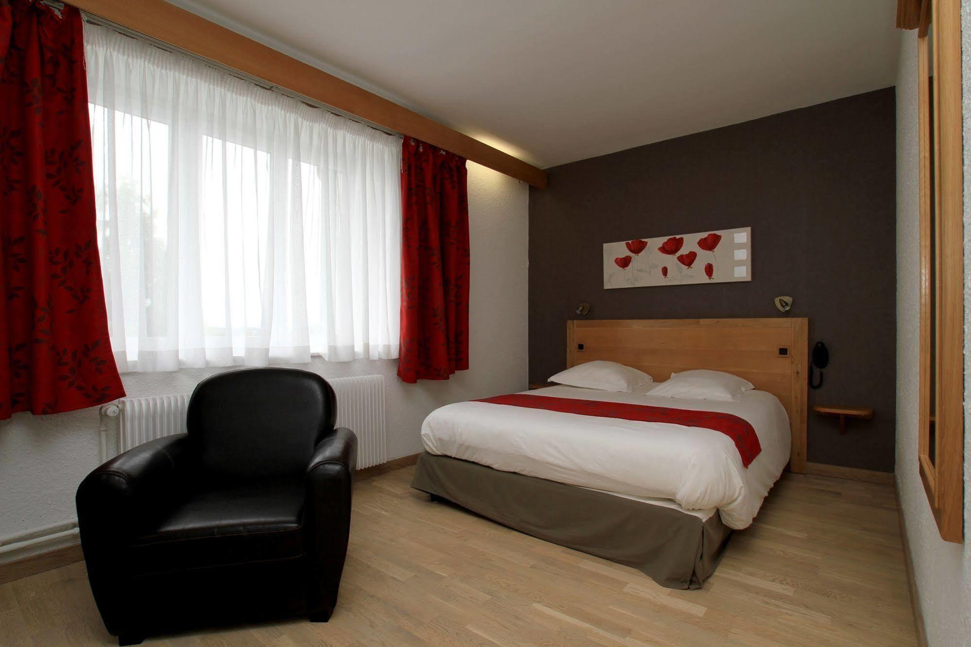 Logis Hotel Restaurant Spa Beau Site Luxeuil-les-Bains Buitenkant foto
