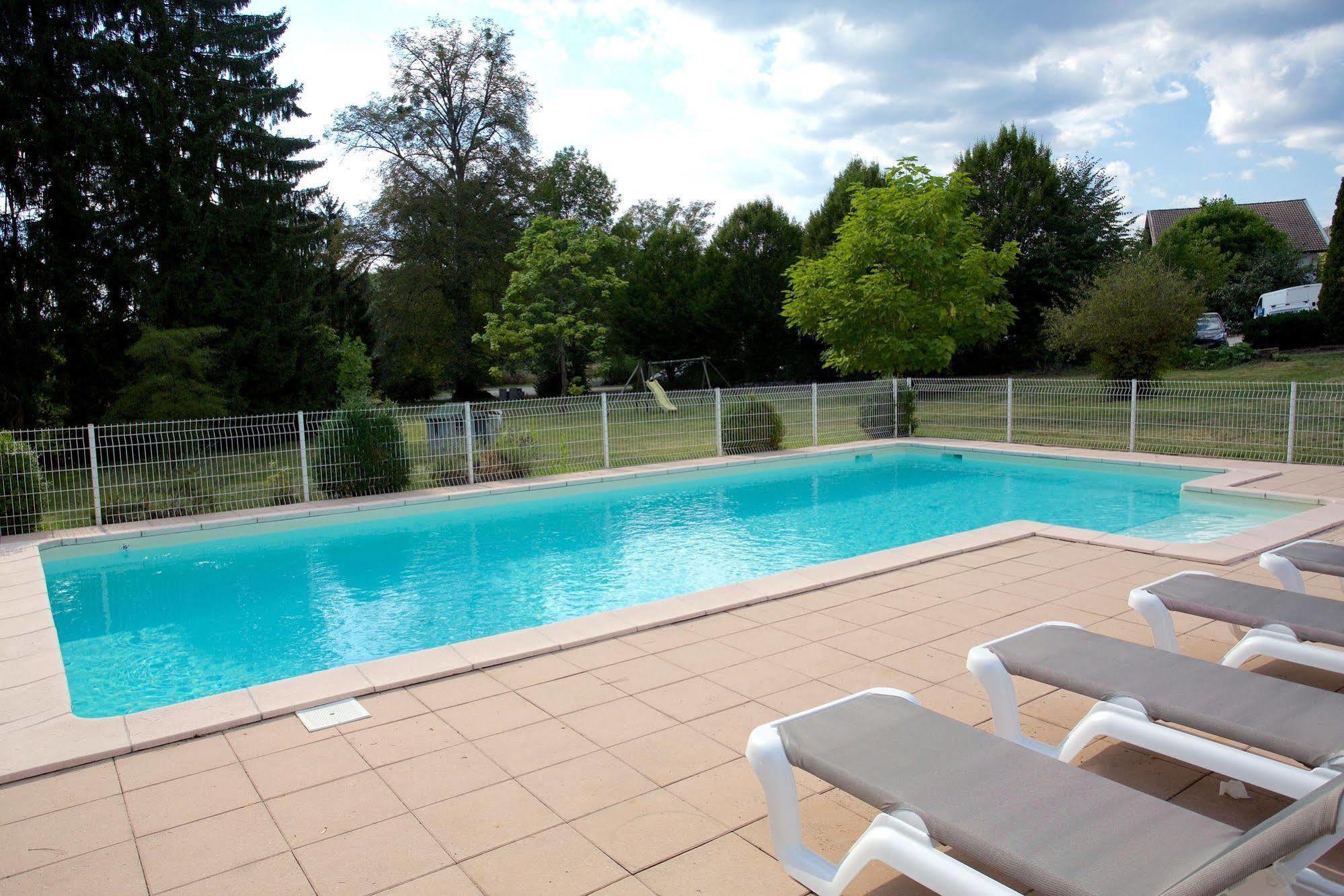 Logis Hotel Restaurant Spa Beau Site Luxeuil-les-Bains Buitenkant foto