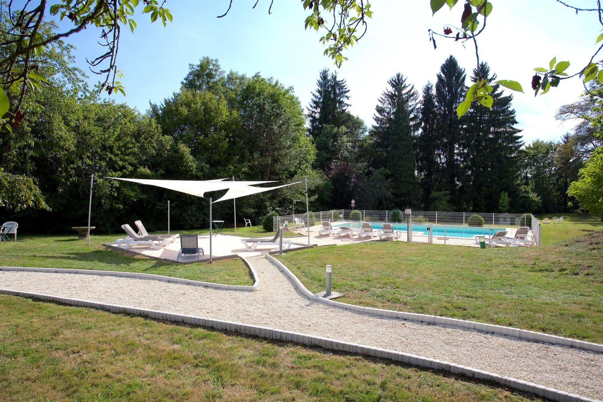Logis Hotel Restaurant Spa Beau Site Luxeuil-les-Bains Buitenkant foto